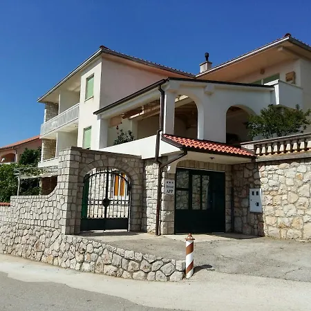 Appartement With Parking Space Smokvica Krmpotska, Novi Vinodolski - 14995 Klenovica