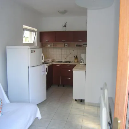 With A Parking Space Smokvica Krmpotska, Novi Vinodolski - 14995 * Klenovica